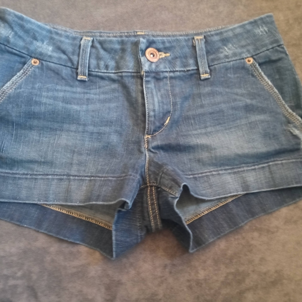 American eagle shorts.